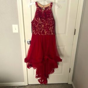 Semi-formal juniors prom dress/Ruffle Burgundy